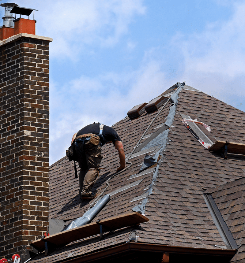 Roofer-Working